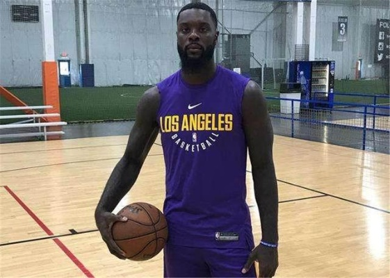 NBA2KOL史蒂芬森数据分析介绍其职业生涯表现-第2张图片-www.211178.com_果博福布斯